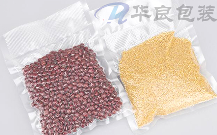  抽真空紋路袋與光面袋有什么區(qū)別？