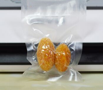 紋路真空袋和光面真空袋有什么區(qū)別？哪個(gè)貴？